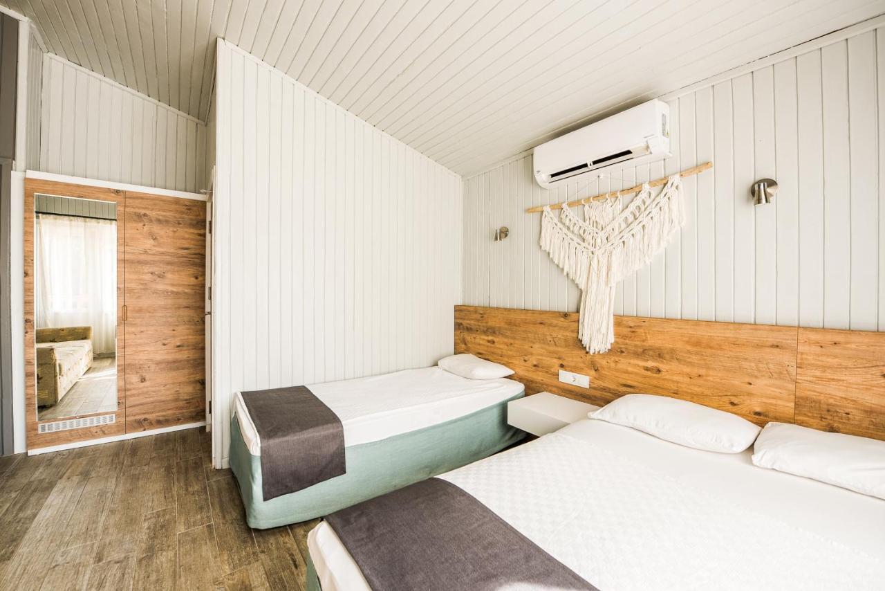 סייד Leda Beach Hotel מראה חיצוני תמונה