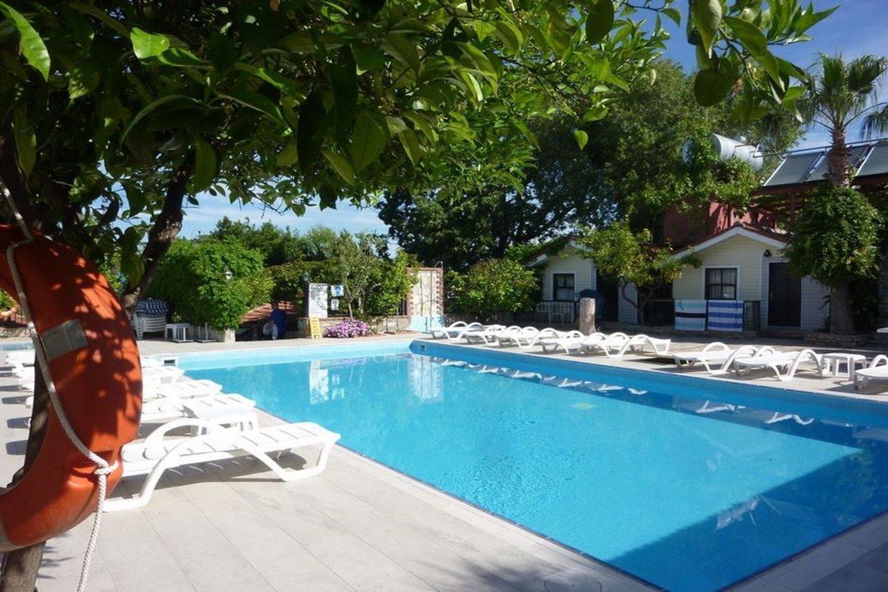 סייד Leda Beach Hotel מראה חיצוני תמונה